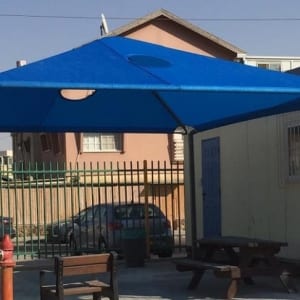 פתרון הצללה לגן ילדים באמצעת פגודה