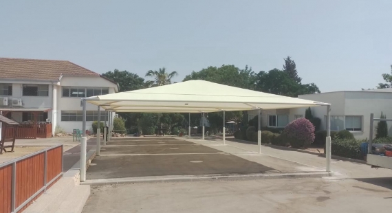 פגודות הצללה בבית ספר רמת ישי